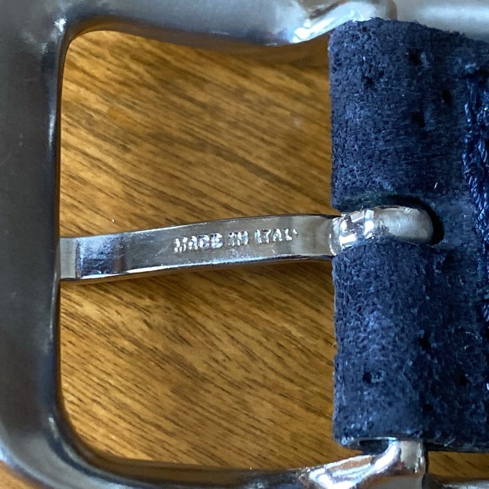Hugo Boss suede belt - Picture 4 of 10